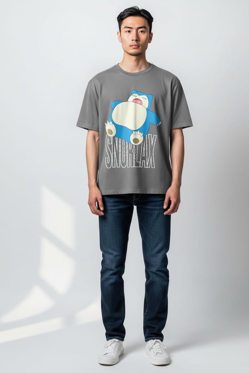 WhatsApp Image 2026-04-18 at 12.50.30 AM (1) PLAYERA GRIS SNORLAX-ECH - Image 1