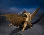 SH MonsterArts KING GHIDORHA (1972) - Image 4