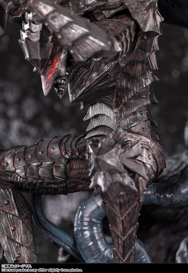 FIGUARTS ZERO TOUCHE METALLIQUE GUTS (BERSERKER ARMOR) - Image 3