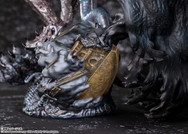 FIGUARTS ZERO TOUCHE METALLIQUE GUTS (BERSERKER ARMOR) - Image 6