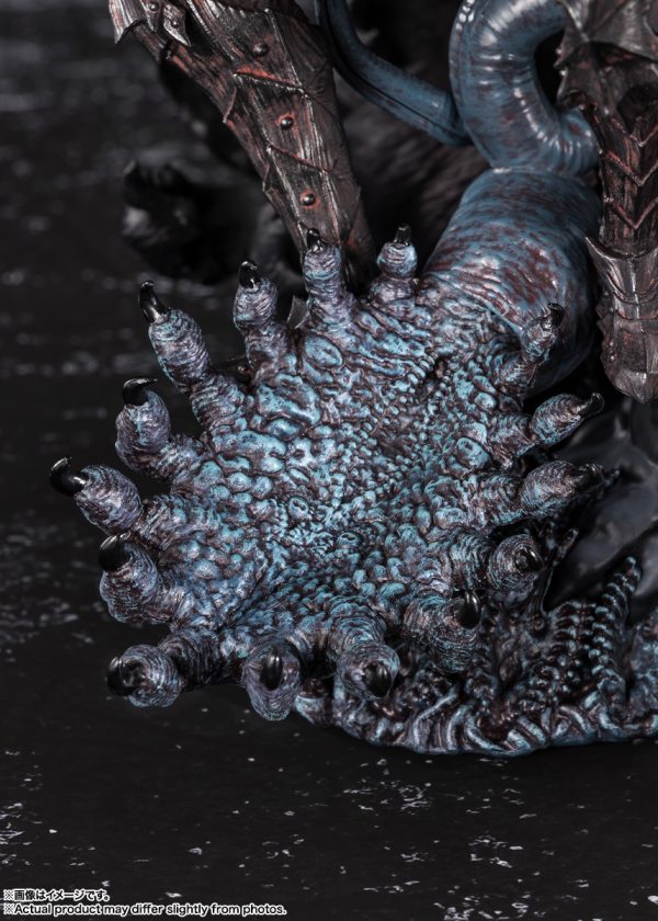 FIGUARTS ZERO TOUCHE METALLIQUE GUTS (BERSERKER ARMOR) - Image 5