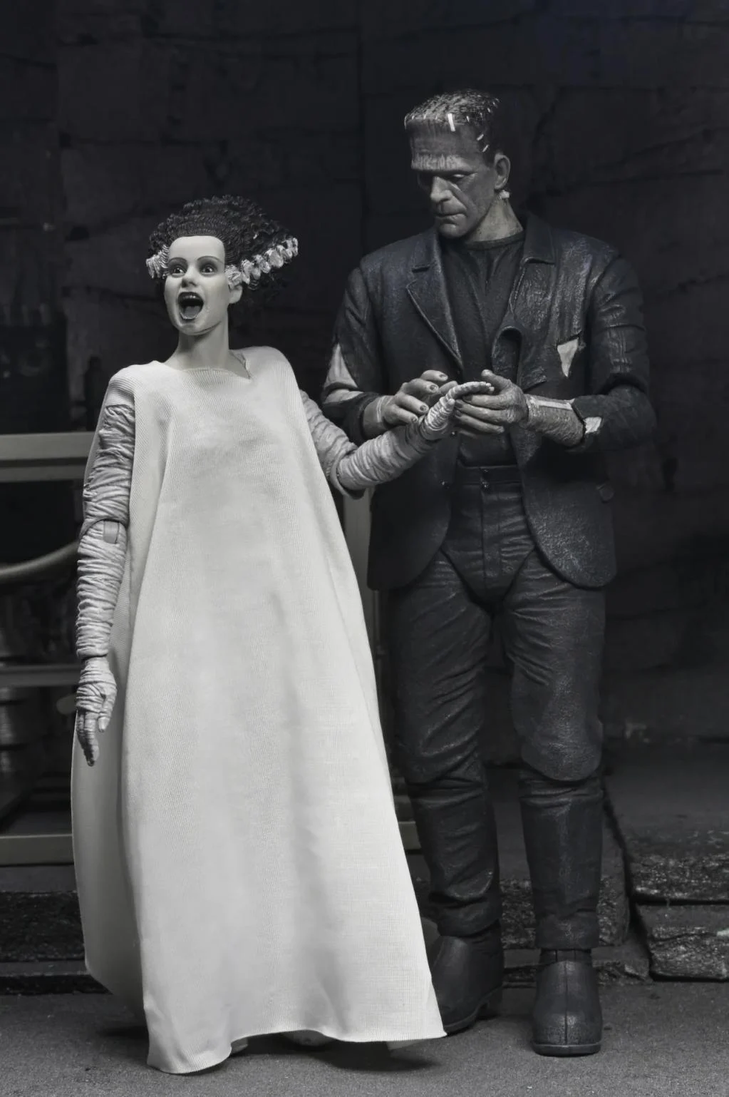 FIG113783_1 NECA THE BRIDE OF FRANKENSTEIN THE MONSTER AND HIS MATE - Image 1